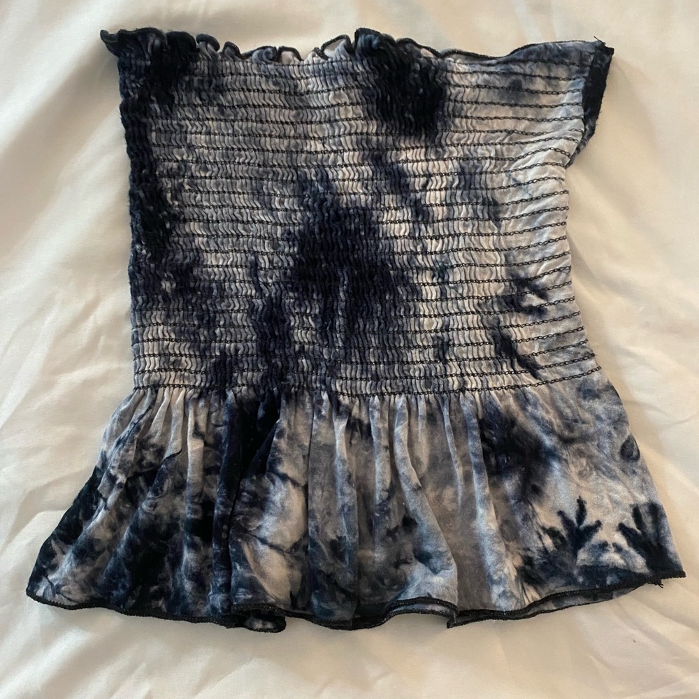 Gaze Black and White Smocked Ruffled Blouse